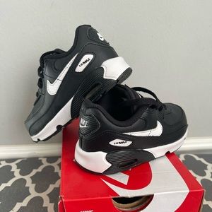 Authentic Nike Air Max 90 Shoes